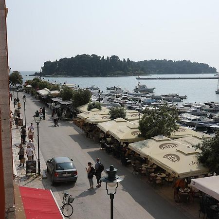 Apartment Riva Rovinj Exterior photo