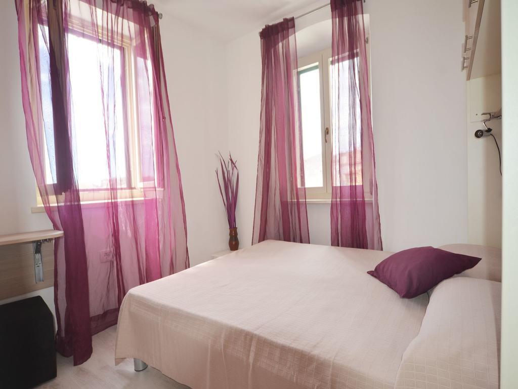 Apartment Riva Rovinj Room photo