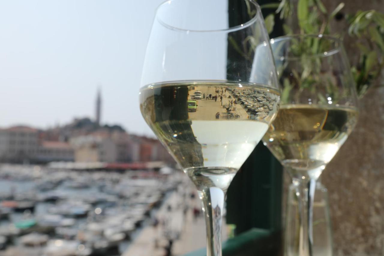 Apartment Riva Rovinj Exterior photo